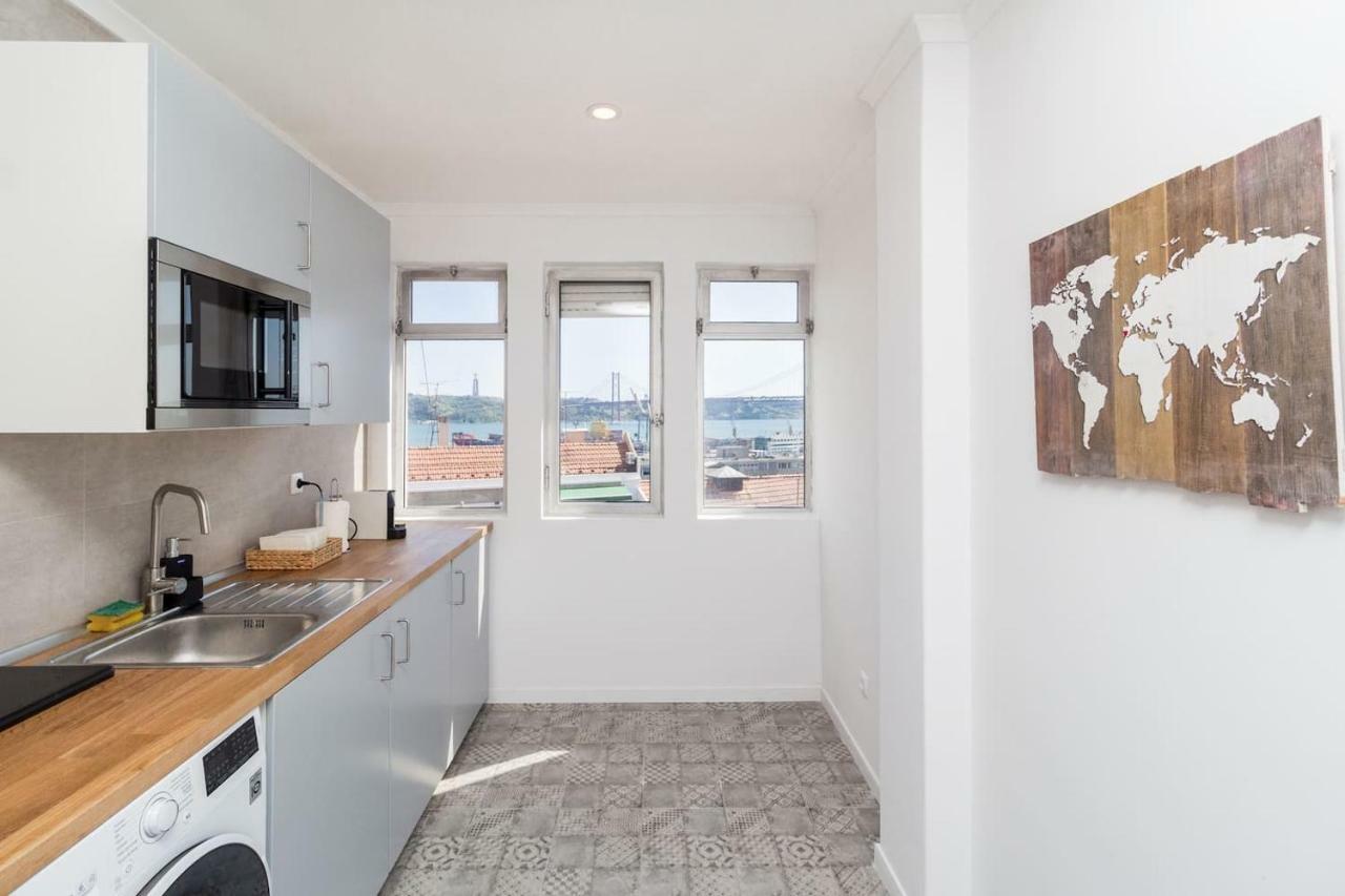 Ola Lisbon - Lapa With Panoramic View II Apartment Exterior photo